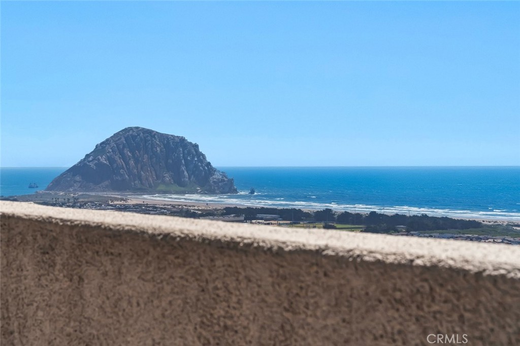 https://media.crmls.org/medias/7de4bfb1-22f8-40bc-b45a-d8589aa66081.jpg?preset=X-Large