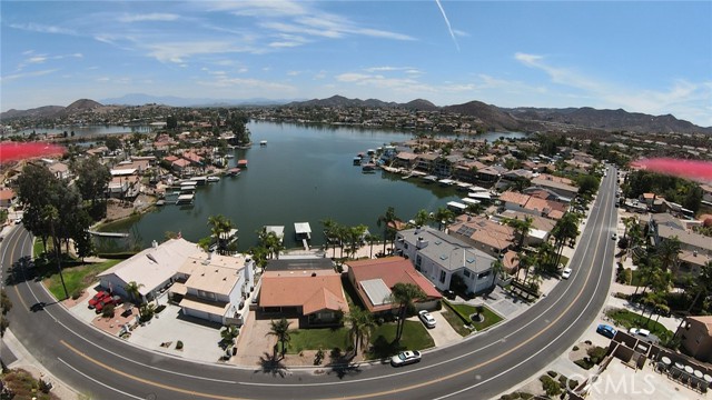 Detail Gallery Image 5 of 19 For 30280 Longhorn Dr, Canyon Lake,  CA 92587 - 3 Beds | 2 Baths