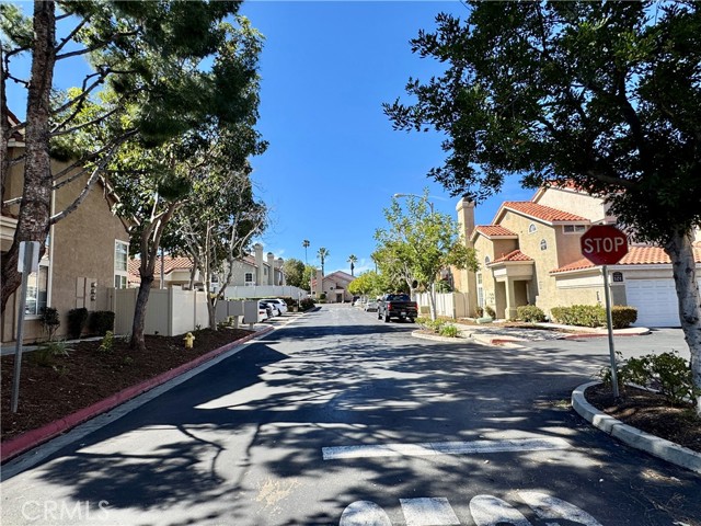 Detail Gallery Image 33 of 39 For 2001 via Como #103,  Corona,  CA 92881 - 2 Beds | 2/1 Baths