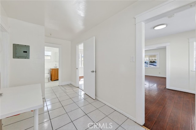 Image 7 of 31 For 417 Emerson Avenue