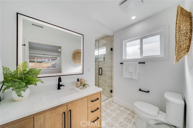 Detail Gallery Image 16 of 25 For 1608 Elm, Costa Mesa,  CA 92626 - 4 Beds | 2 Baths