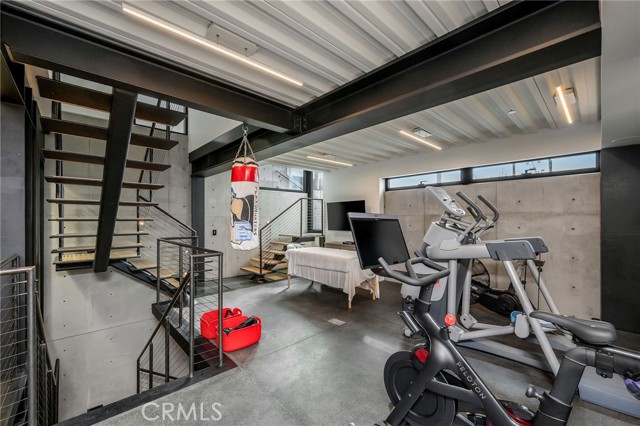 4320 The Strand, Manhattan Beach CA: https://media.crmls.org/medias/7de9fb82-5a39-4050-81ee-08a181cfe30f.jpg