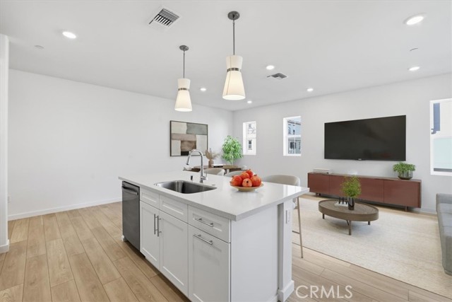 Detail Gallery Image 8 of 18 For 2528 Pantages Dr, El Monte,  CA 91733 - 2 Beds | 2/1 Baths