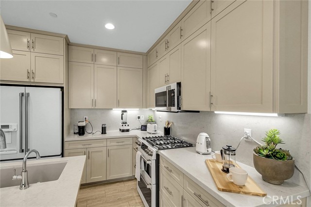 Detail Gallery Image 11 of 28 For 26149 Park Ave, Unit 52, Loma Linda,  CA 92373 - 4 Beds | 3 Baths