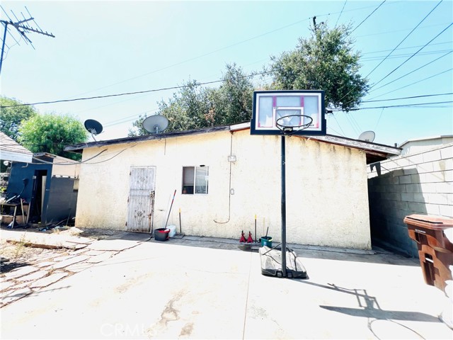 Image 11 of 12 For 17534 Northam Street