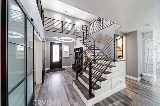 15583 N Peak Lane, Fontana CA: https://media.crmls.org/medias/7deca3a6-c5ab-4823-8fa8-27f1ca40d1ce.jpg