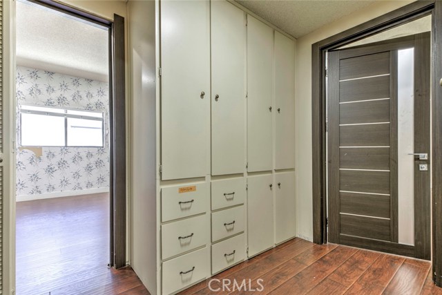 Detail Gallery Image 30 of 39 For 17522 Sherman Way #202,  Van Nuys,  CA 91406 - 2 Beds | 3 Baths