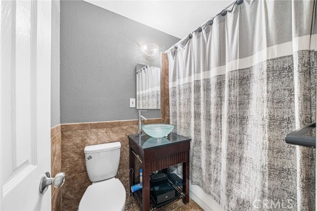 Detail Gallery Image 17 of 30 For 8526 San Vicente, Riverside,  CA 92504 - 3 Beds | 2 Baths