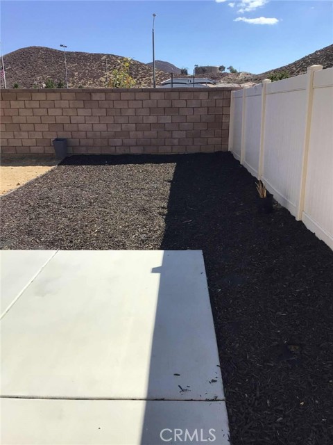 Detail Gallery Image 11 of 12 For 28269 28269 Digger, Menifee,  CA 92585 - 5 Beds | 2/1 Baths