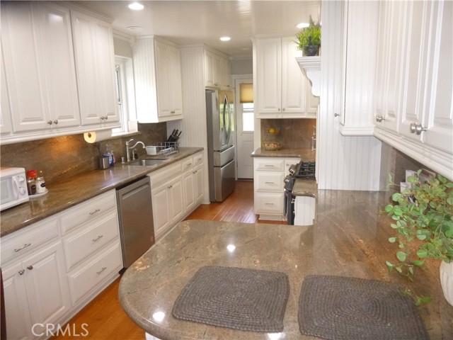 Detail Gallery Image 17 of 45 For 1747 Valencia Ave, San Bernardino,  CA 92404 - 3 Beds | 2 Baths