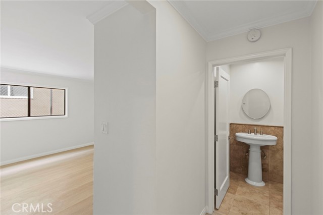 Detail Gallery Image 17 of 31 For 10521 National Bld #101,  Los Angeles,  CA 90034 - 2 Beds | 2 Baths