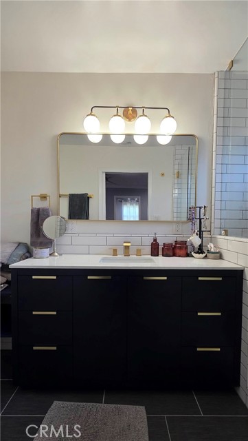 Detail Gallery Image 11 of 26 For 4870 W 130th St, Hawthorne,  CA 90250 - 3 Beds | 2 Baths