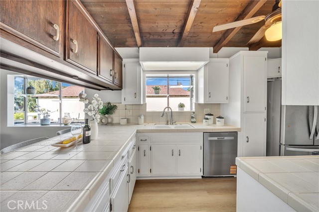 Detail Gallery Image 11 of 32 For 24246 Park St, Torrance,  CA 90505 - 3 Beds | 2 Baths