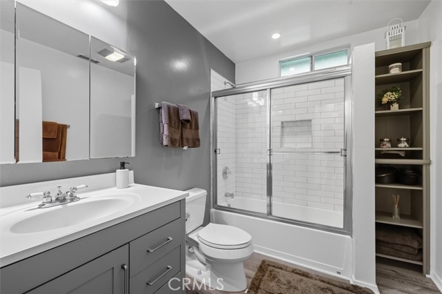 Detail Gallery Image 25 of 44 For 5030 W 130th, Hawthorne,  CA 90250 - 4 Beds | 2 Baths