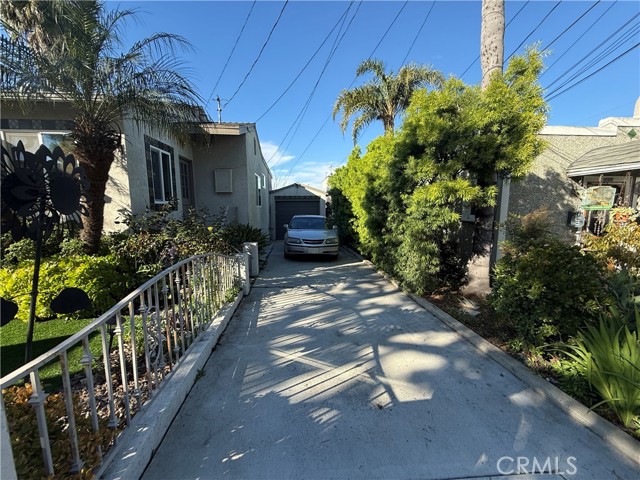 Detail Gallery Image 11 of 12 For 4317 E 6th, Long Beach,  CA 90814 - 3 Beds | 2 Baths