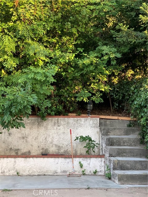 5246 Calderon Road, Woodland Hills CA: https://media.crmls.org/medias/7df20f46-f517-4dc8-86b6-d1a222aa5f9f.jpg