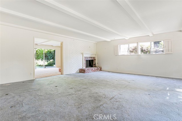 1558 Hillcrest Avenue, Glendale CA: https://media.crmls.org/medias/7df24b1a-f0dd-499e-b2cd-5993bc7456bb.jpg
