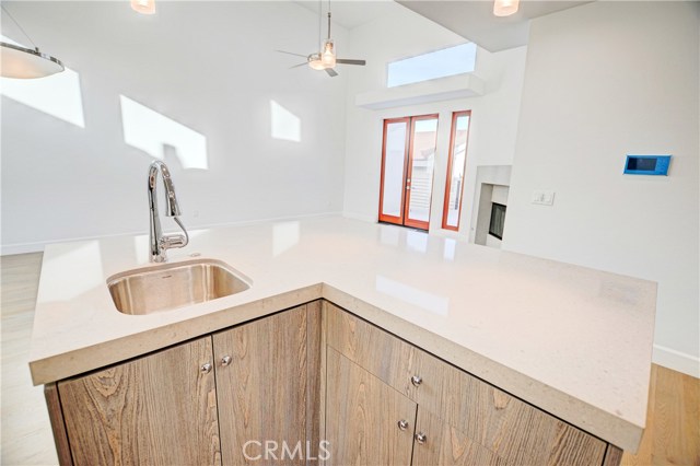 KITCHEN PREP ISLAND