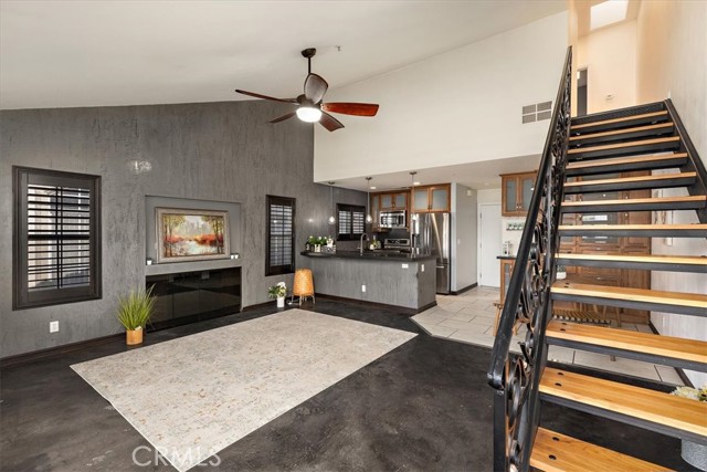 Detail Gallery Image 3 of 16 For 25549 Prospect Ave, Loma Linda,  CA 92354 - 2 Beds | 2/1 Baths