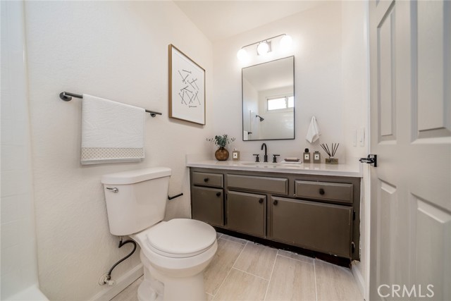 Detail Gallery Image 13 of 27 For 11321 Homewood Dr, Fontana,  CA 92337 - 4 Beds | 2/1 Baths
