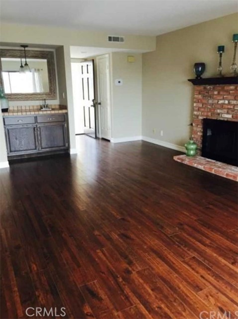 2 Bed Home for Sale in El Segundo, California