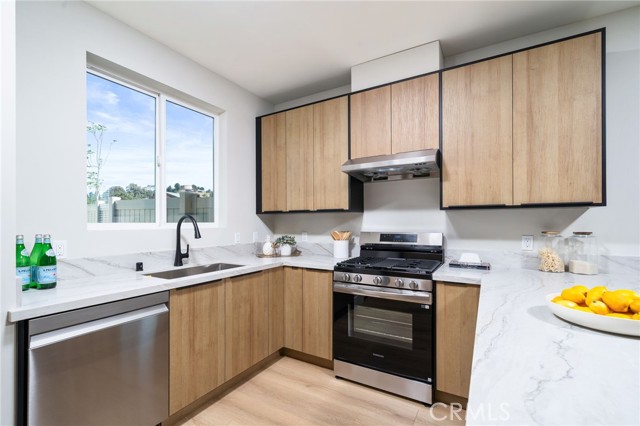 Detail Gallery Image 8 of 29 For 798 Amelia Ave #B,  San Dimas,  CA 91773 - 4 Beds | 3 Baths