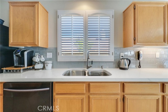 Detail Gallery Image 17 of 53 For 2745 S Buena Vista Ave, Corona,  CA 92882 - 4 Beds | 2/1 Baths