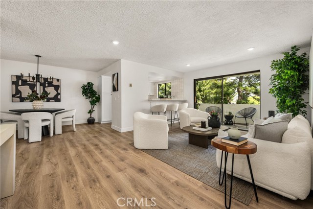 Front Image Thumbnail for CRWS26065960