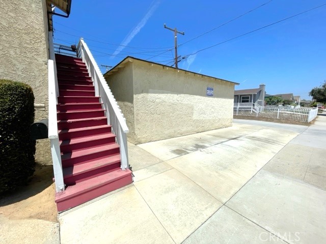Detail Gallery Image 3 of 12 For 12329 Cedar Ave a,  Hawthorne,  CA 90250 - 0 Beds | 1 Baths