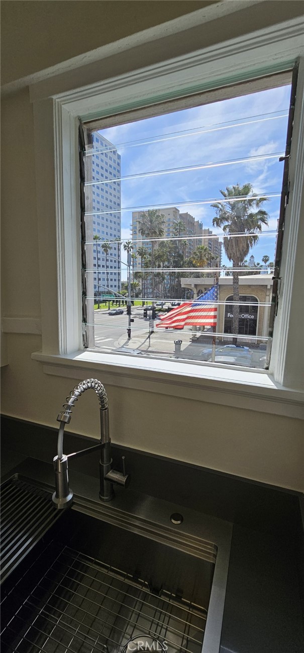 Detail Gallery Image 6 of 41 For 10 Atlantic Ave #204,  Long Beach,  CA 90802 - 0 Beds | 1 Baths