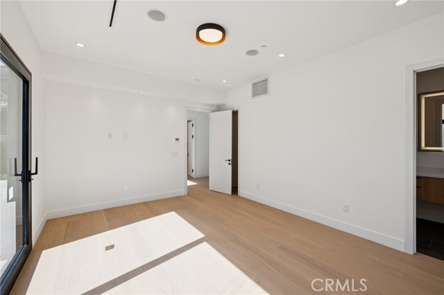 Detail Gallery Image 32 of 57 For 5280 Sanchez, Los Angeles,  CA 90008 - 4 Beds | 4 Baths