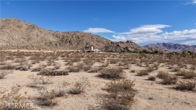 Detail Gallery Image 12 of 15 For 23545 Valley Crest, Apple Valley,  CA 92307 - – Beds | – Baths