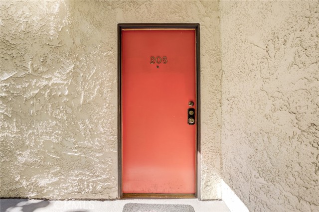 Detail Gallery Image 5 of 44 For 8400 De Longpre Ave #205,  West Hollywood,  CA 90069 - 2 Beds | 2 Baths