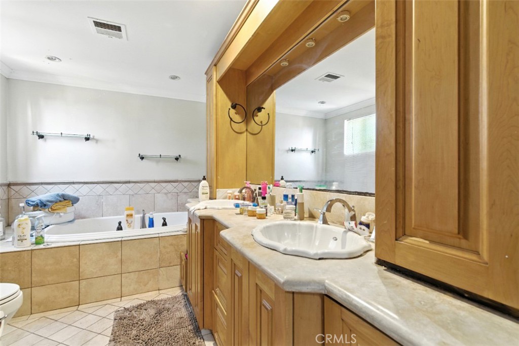 7df74494 A0bb 4416 B77a 76080f99b47c