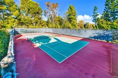 Detail Gallery Image 27 of 29 For 54 Sea Pine Ln, Newport Beach,  CA 92660 - 2 Beds | 2 Baths