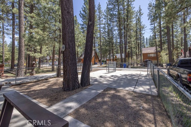 Detail Gallery Image 34 of 35 For 435 W Sherwood Bld, Big Bear City,  CA 92314 - 3 Beds | 1 Baths