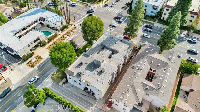 Detail Gallery Image 27 of 30 For 17303 Chatsworth St #4,  Granada Hills,  CA 91344 - 2 Beds | 1/1 Baths
