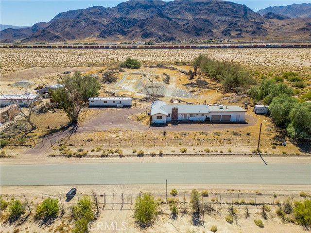 Detail Gallery Image 3 of 38 For 44579 Temescal, Newberry Springs,  CA 92365 - 2 Beds | 2 Baths