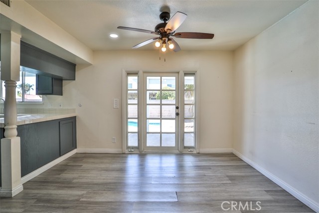 11112 Camellia Avenue, Fountain Valley CA: https://media.crmls.org/medias/7df99434-34de-4512-9b63-aeaf67dee372.jpg