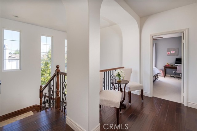 24816 Los Altos Drive, Valencia CA: https://media.crmls.org/medias/7dfa2ee6-3929-4e62-b525-92fa99d4c490.jpg