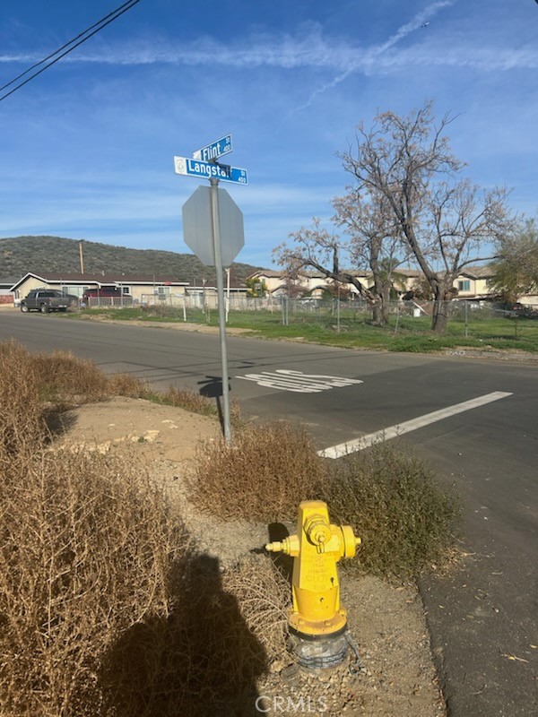 Detail Gallery Image 3 of 4 For 419 N Langstaff, Lake Elsinore,  CA 92530 - – Beds | – Baths