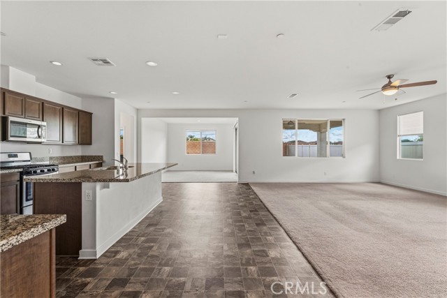 29875 Blue Ridge, Menifee CA: https://media.crmls.org/medias/7dfb8297-57a9-4a1d-ab42-1ae575fd3f39.jpg