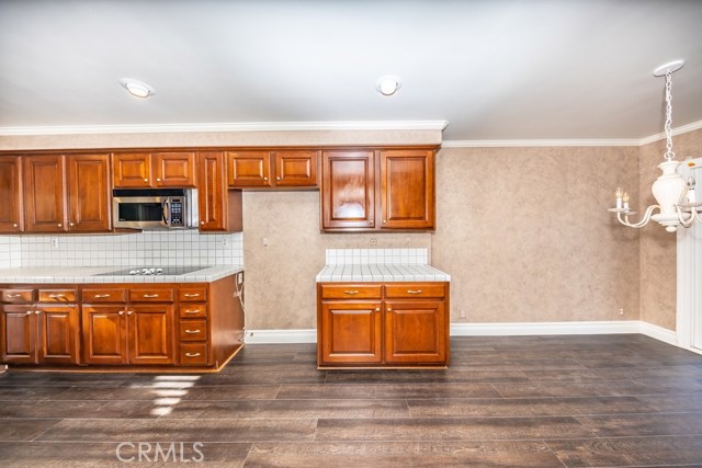 Detail Gallery Image 22 of 34 For 4711 E Fairfield St, Anaheim Hills,  CA 92807 - 3 Beds | 3 Baths