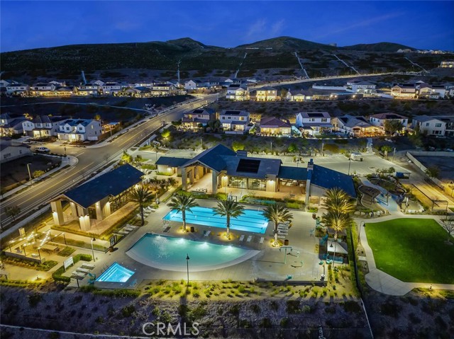 Detail Gallery Image 38 of 54 For 18171 Hedgerow Way, Saugus,  CA 91350 - 4 Beds | 2/1 Baths