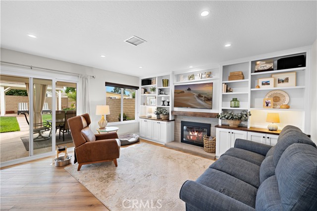 Detail Gallery Image 17 of 51 For 31902 Stoney Creek Rd, Rancho Santa Margarita,  CA 92679 - 5 Beds | 3 Baths
