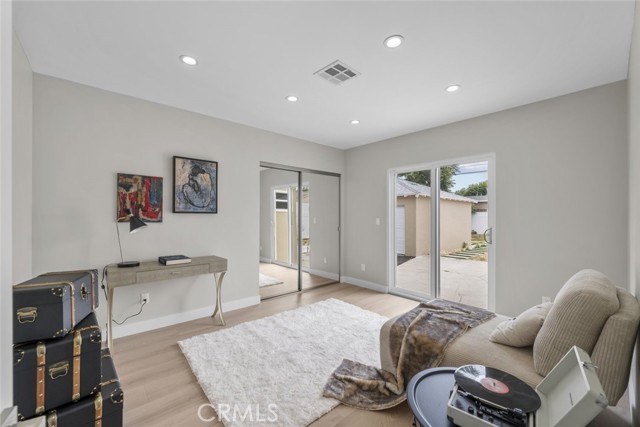Detail Gallery Image 15 of 41 For 6820 Jellico Ave, Van Nuys,  CA 91406 - 3 Beds | 2 Baths