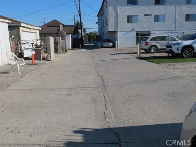 524 Gulf Avenue, Wilmington CA: https://media.crmls.org/medias/7dfe1631-7747-4aca-a91d-57dcfbfe6f75.jpg