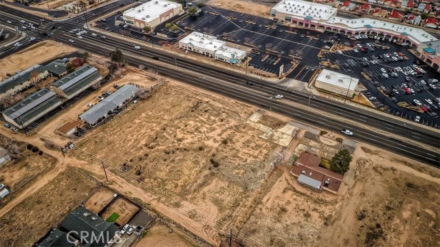 16211 Bear Valley, Hesperia CA: https://media.crmls.org/medias/7dfe29c4-a37f-4b41-a4b5-7e2a40194ac9.jpg