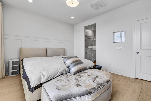 275 Sash, Irvine CA: https://media.crmls.org/medias/7dffdf07-69a9-4a2d-8494-0761e359dedc.jpg