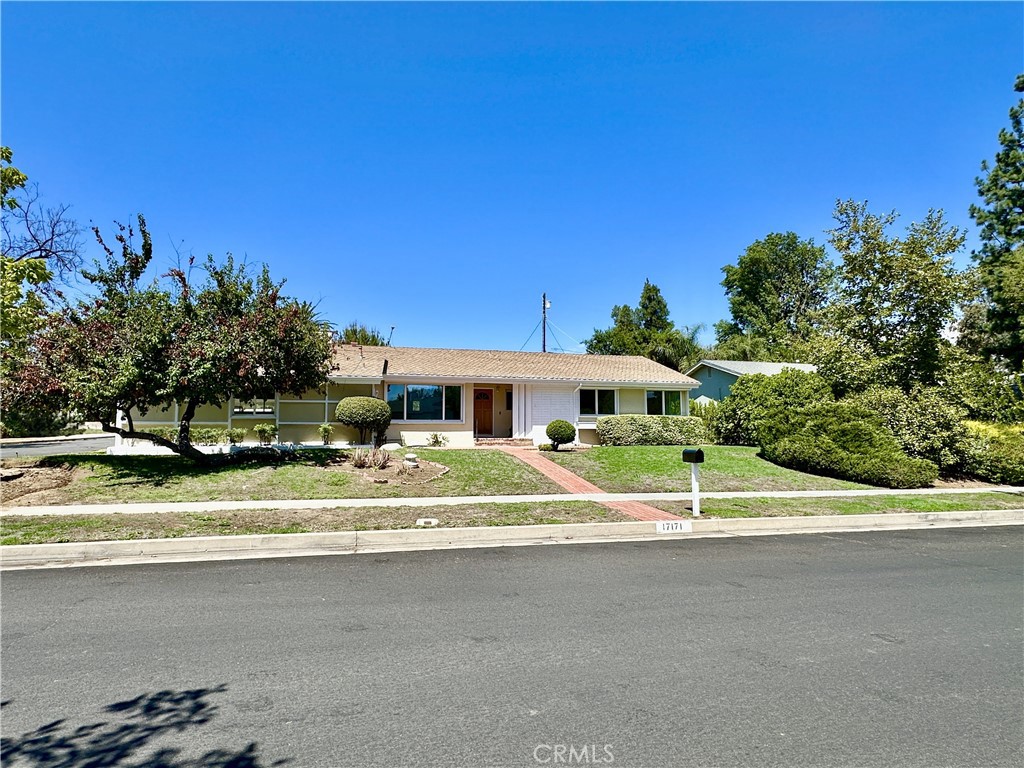 17171 Septo Street